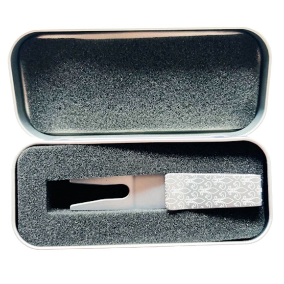 Scotty Cameron Gallery Golf Pivot Clip Tool - Picture 2 of 10